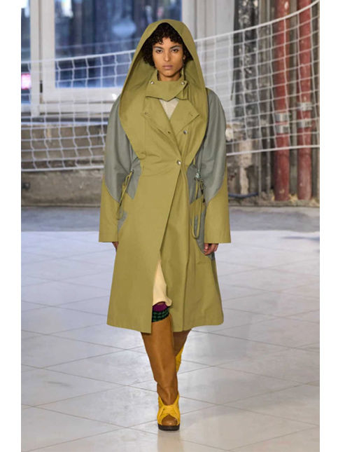 High-fashion raincoat inspired by outdoor aesthetics – Beautiful Homes