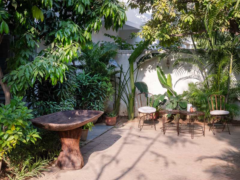 Lush garden sit out – Beautiful Homes