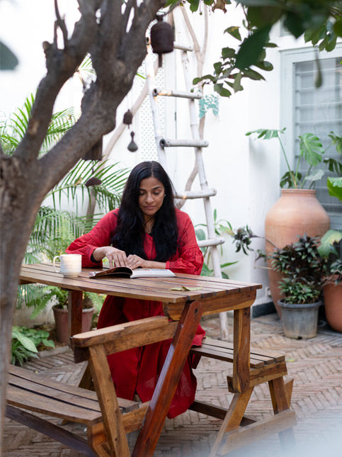 Rina Singh relaxing in entrance sit-out – Beautiful Homes
