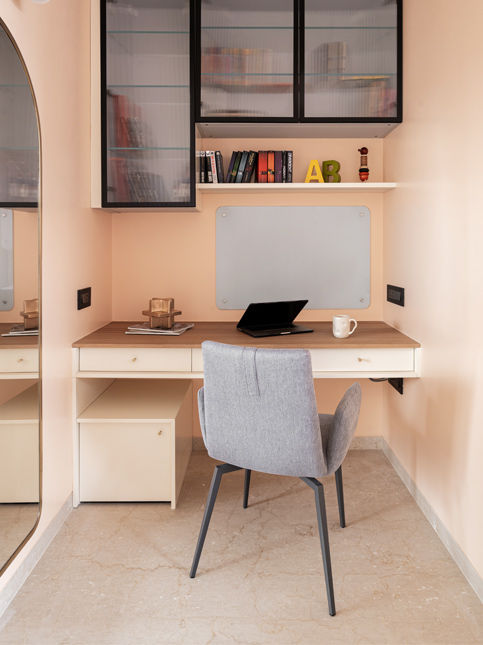 Compact home office with wall-mounted desk and storage – Beautiful Homes