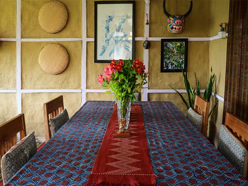 Rustic dining space with textile décor – Beautiful Homes