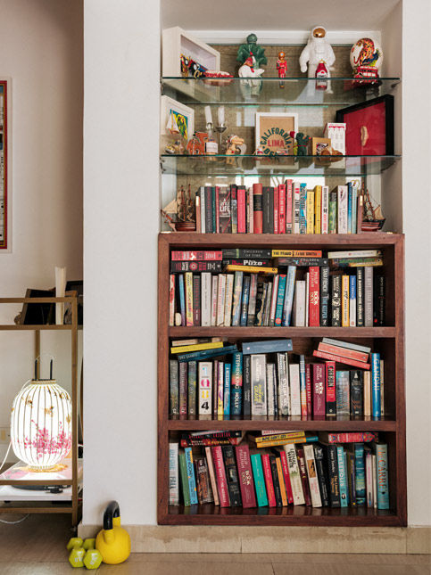 Favorite knick knacks and odd curios on display - Beautiful Homes