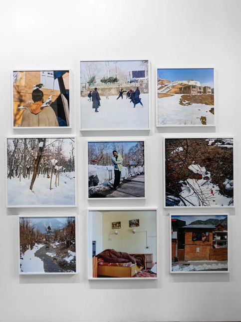 Photographs by Sohrab Hura at Experimenter Gallery – Beautiful Homes
