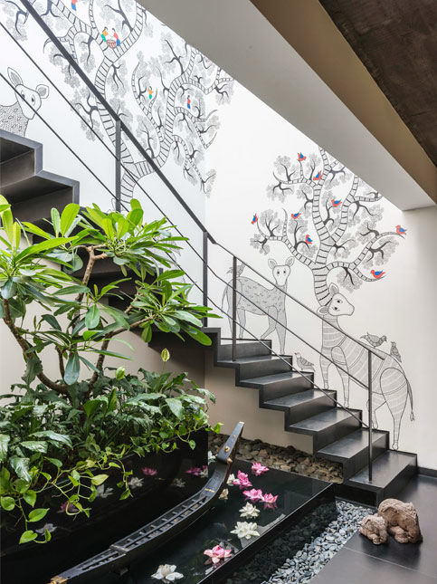 Kruti Sheta Patel intricate wall mural - Beautiful Homes