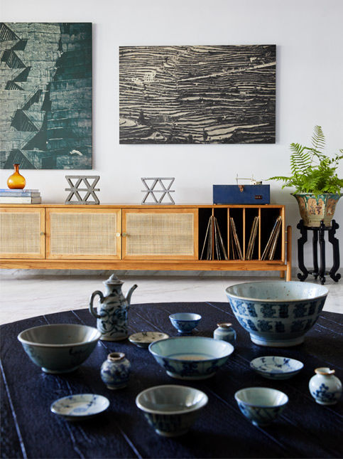 Magari console with vintage porcelain serveware - Beautiful Homes