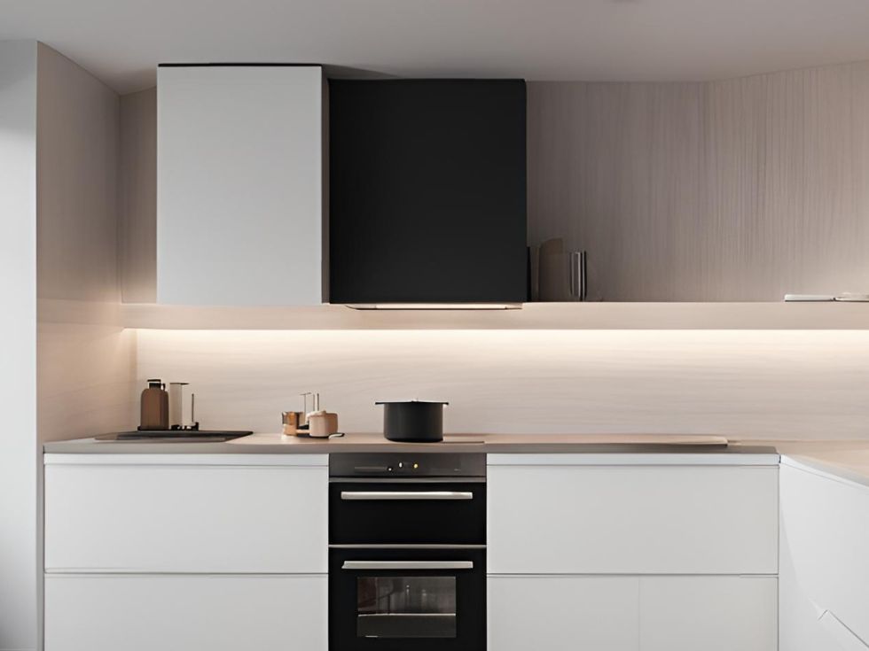 Small white l-shaped kitchen - Beautiful Homes