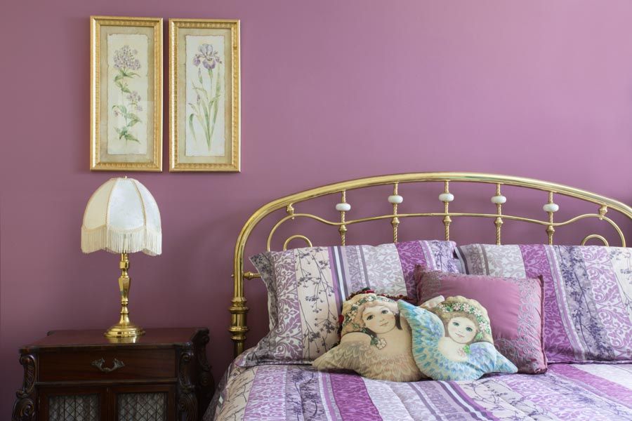 Purple bedroom wall design ideas - Beautiful Homes