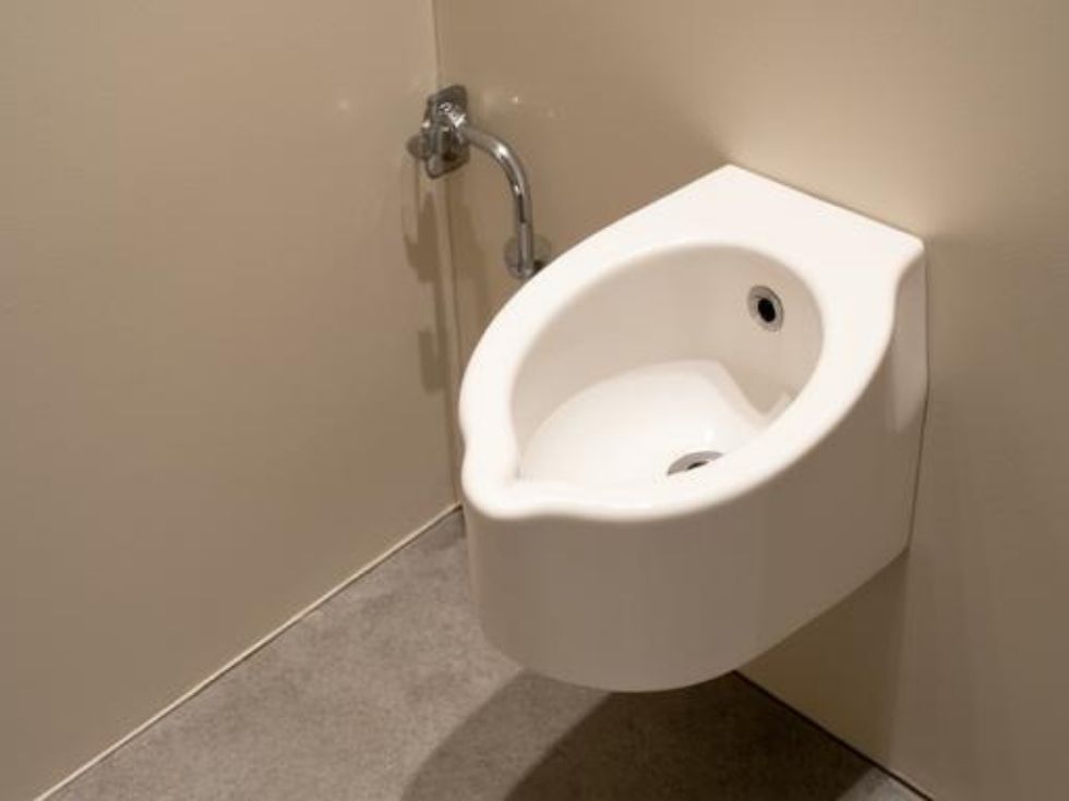 Contemporary bathroom urinal design - Beautiful Homes