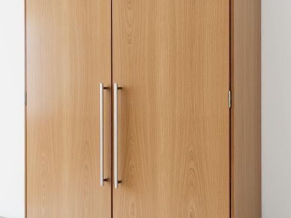 Contemporary wooden wardrobe design - Beautiful Homes