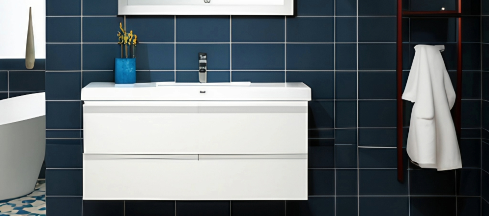 Ceramic bathroom tile design- Beautiful Homes