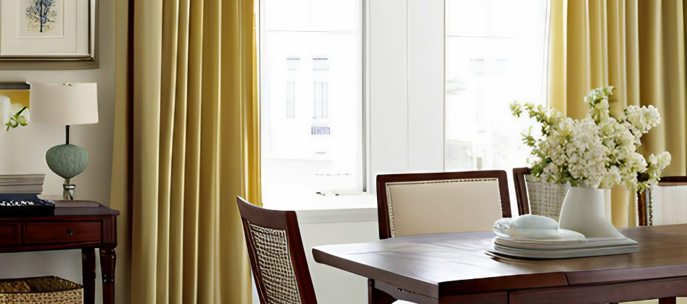 Breezy white dining room window - Beautiful Homes