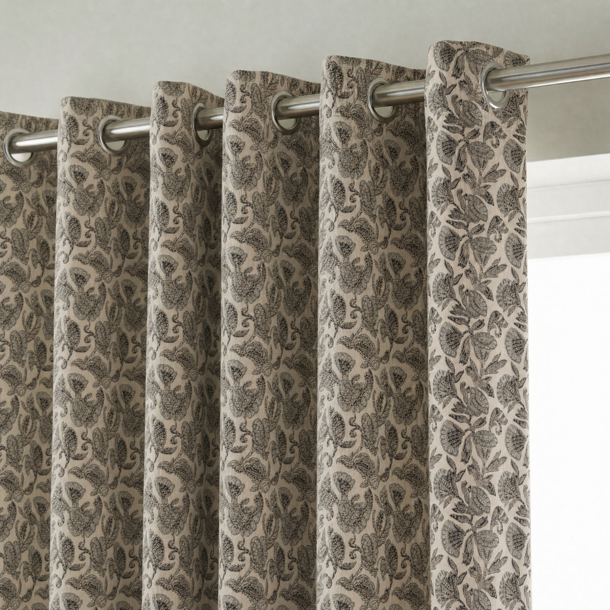 Furnishings thumbnail 5