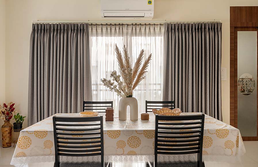 Modern dining room decor ideas draped in neutral shades - Beautiful Homes