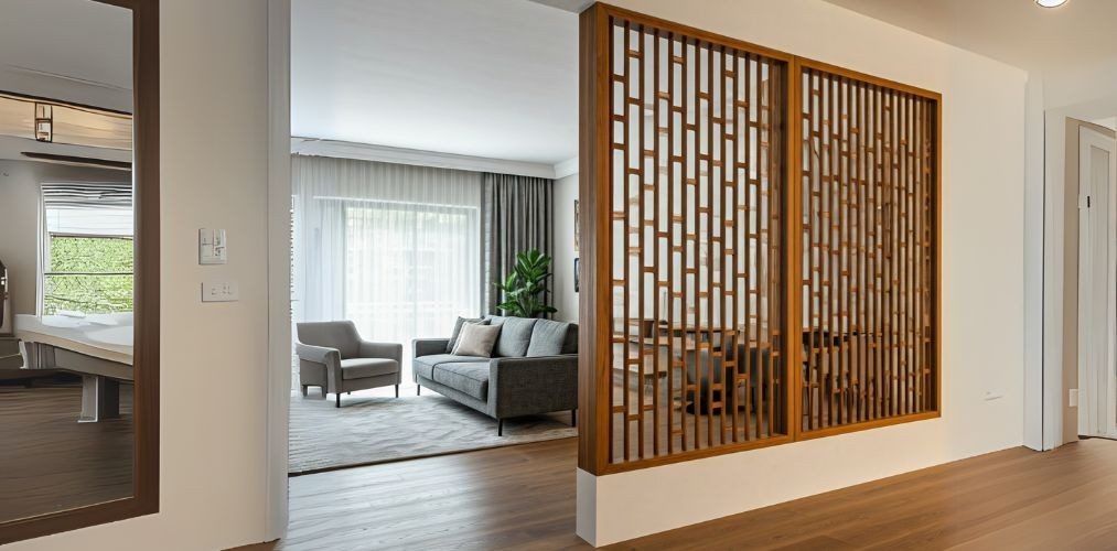 Wooden partition with open geometric design - Beautiful Homes