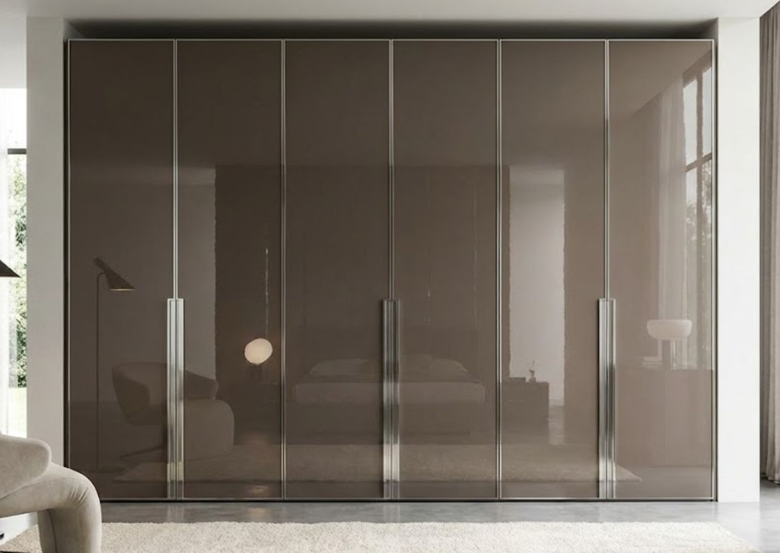 Glossy sliding wardrobe with metallic handles - Beautiful Homes