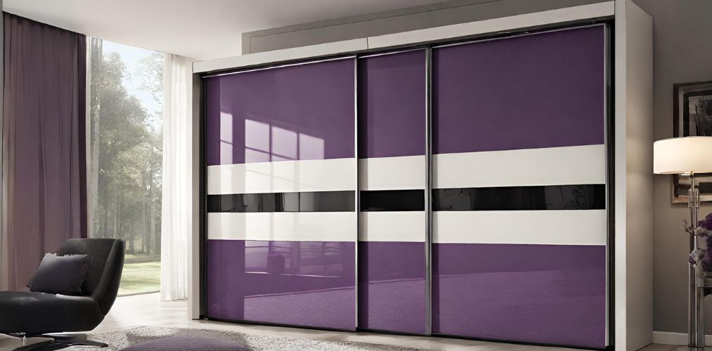 Glossy purple laminate for sliding wardrobe - Beautiful Homes
