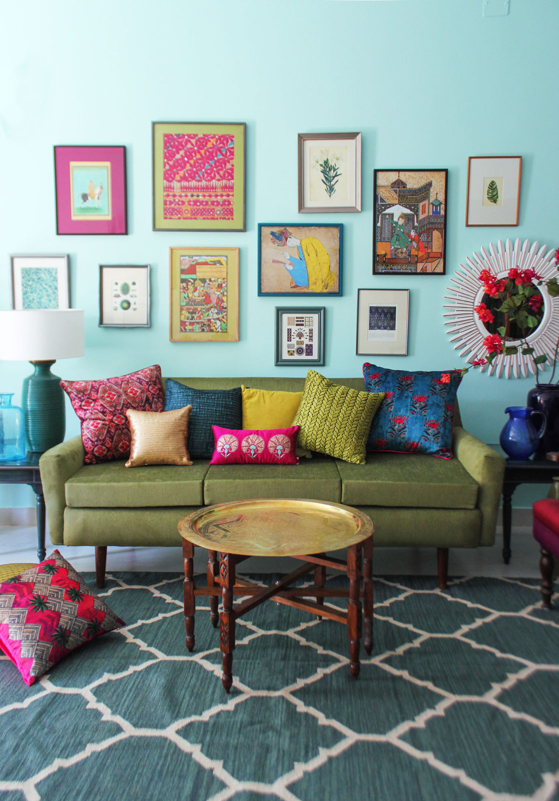 The art and décor gallery wall design - Beautiful Homes