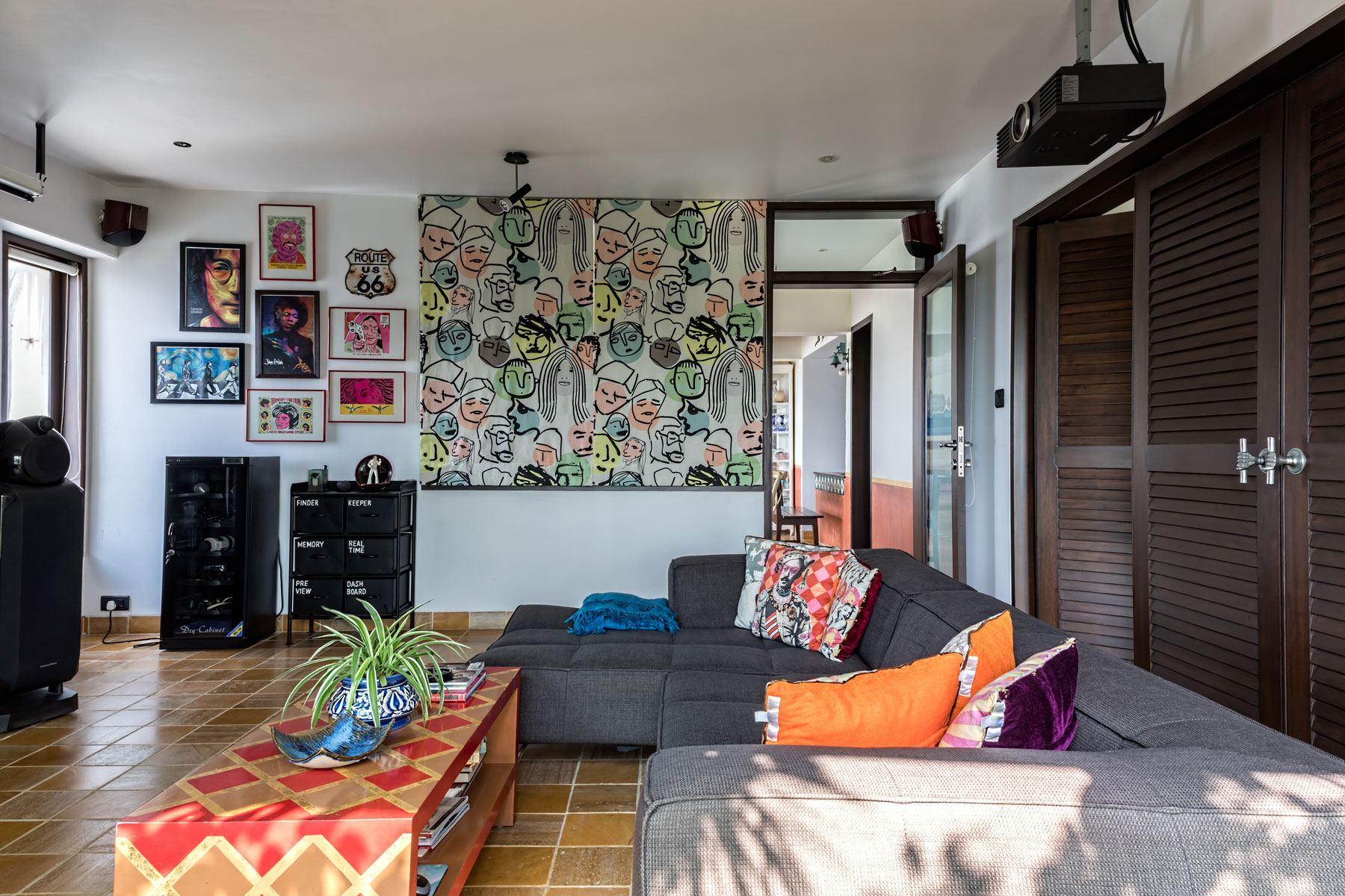 Musical tastes gallery wall design - Beautiful Homes