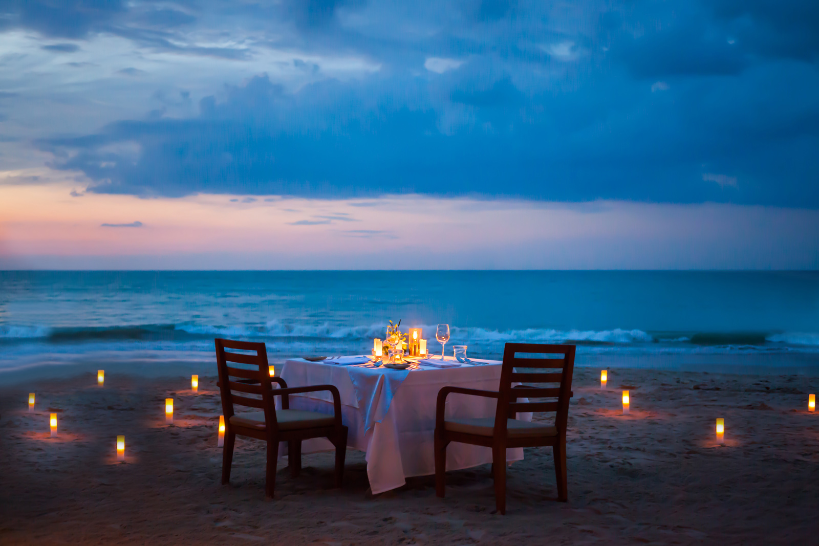 Design ideas for planning a alfresco romantic date on a beach - Beautiful Homes