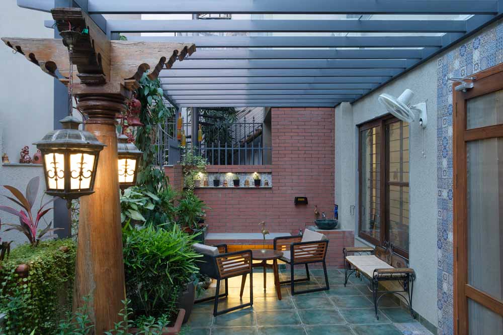 Lighting ideas to make your entrance balcony more lavish - Beautiful Homes