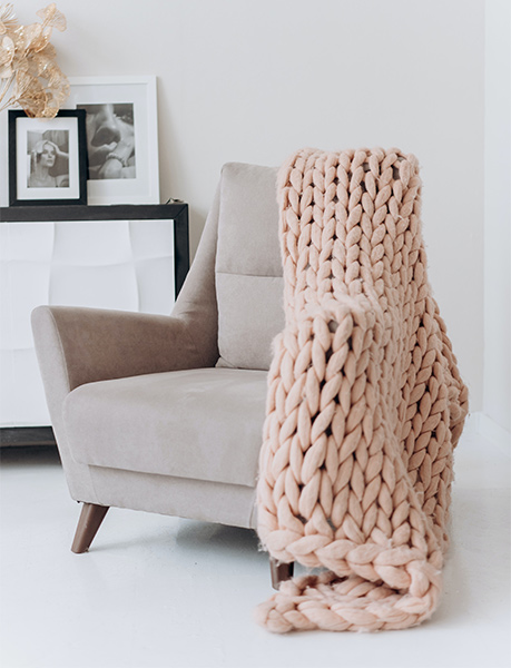 Blush reading online chair