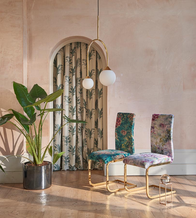 Tropical-themed long curtain design, chairs in opposite and contrasting colours