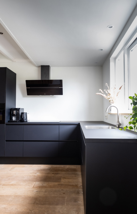 Switch to color blocking for your new big kitchen interiors - Beautiful Homes