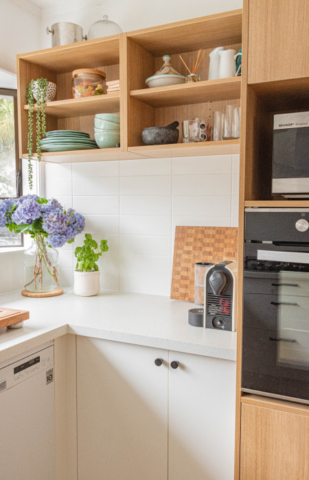 Choose open shelves for your big kitchen interior design - Beautiful Homes