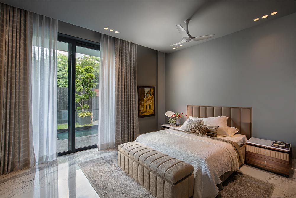 Luxurious bedroom interior design with full length window & curtains - Beautiful Homes