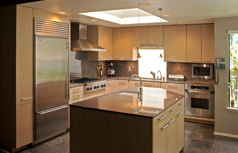 Simple traditional kitchen design with wooden & steal interiors - Beautiful Homes