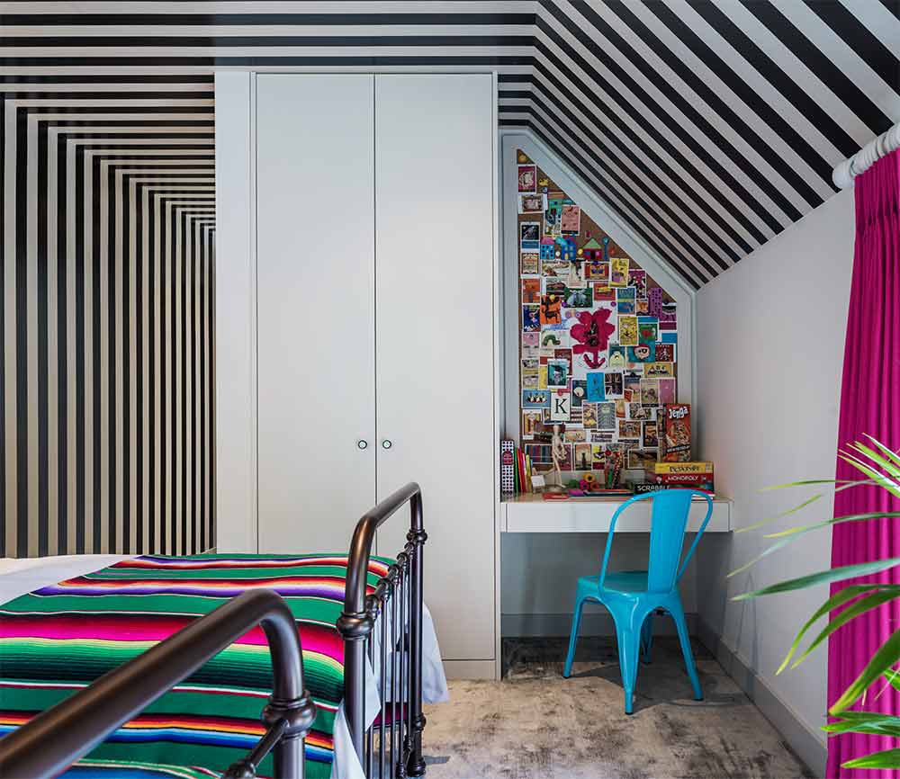 Children's bedroom ceiling design with bold patterns - Beautiful Homes