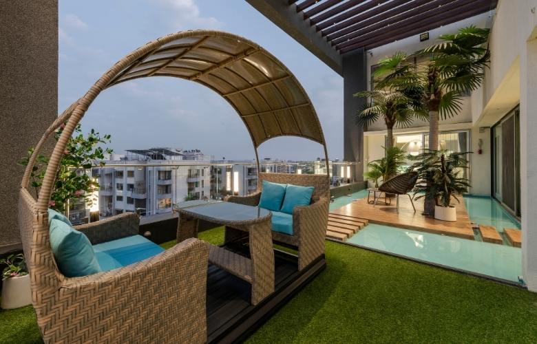 Artificial grass for your evergreen lawn area - Beautiful Homes