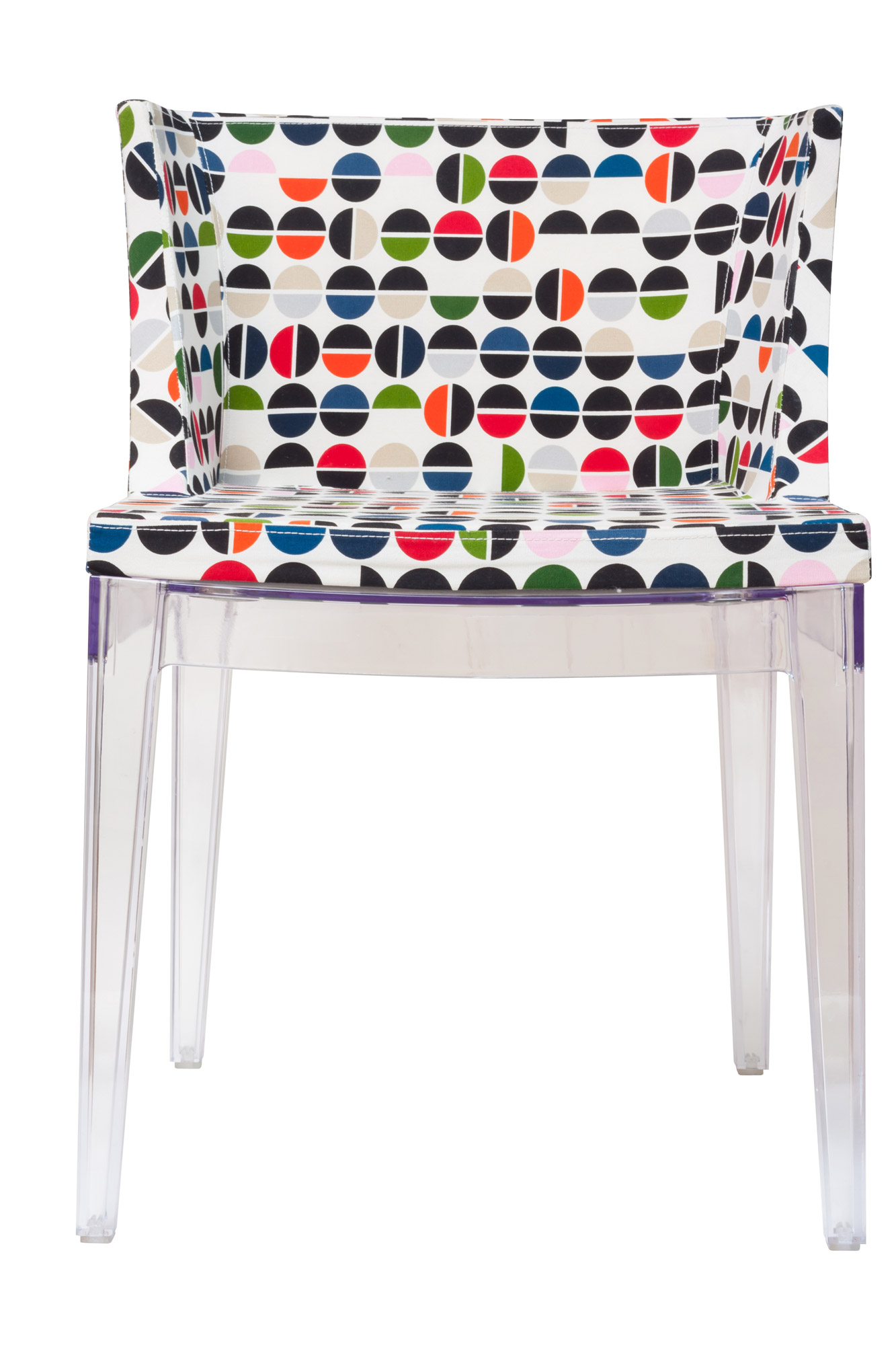 A light coloured fabric in a room to make the space feel airier - Beautiful Homes