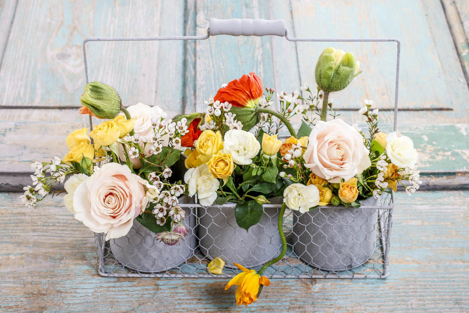 A Stunning Flower Arrangement Idea for Home - Beautiful Homes
