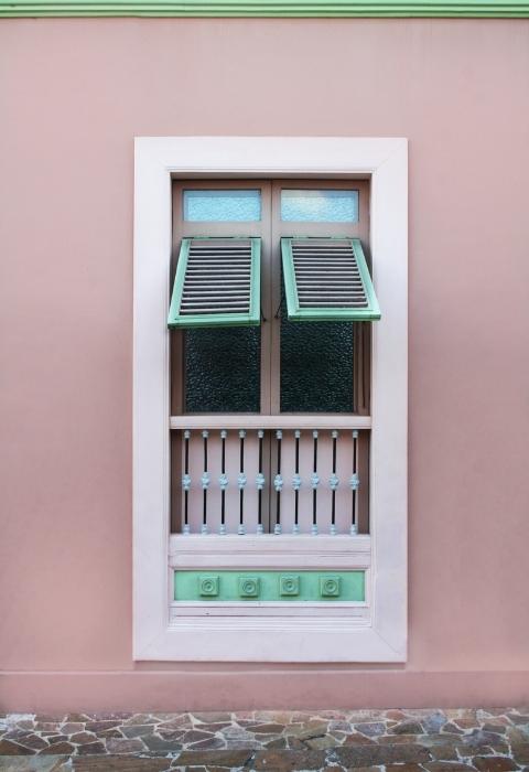 Acrylic emulsion paints for walls & ceilings - Beautiful Homes