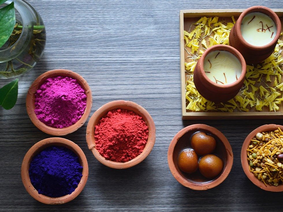 Holi decoration ideas with different colours – Beautiful Homes