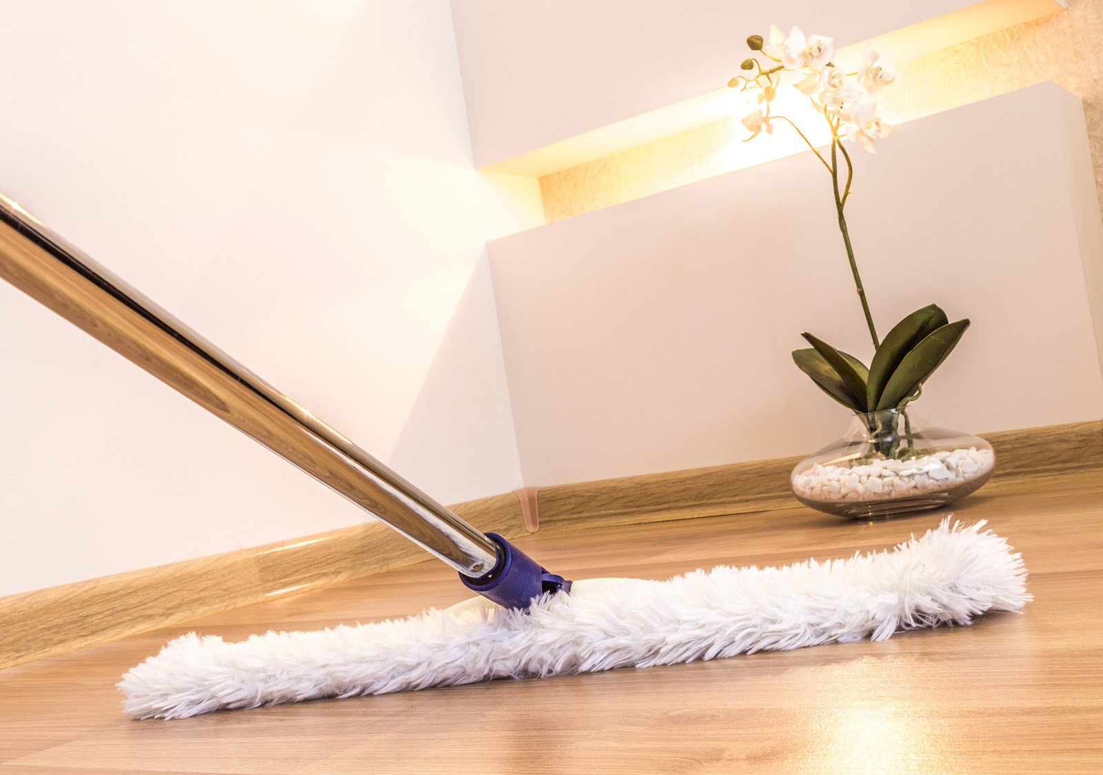 Tips to take care of the wooden furnture - Beautiful Homes