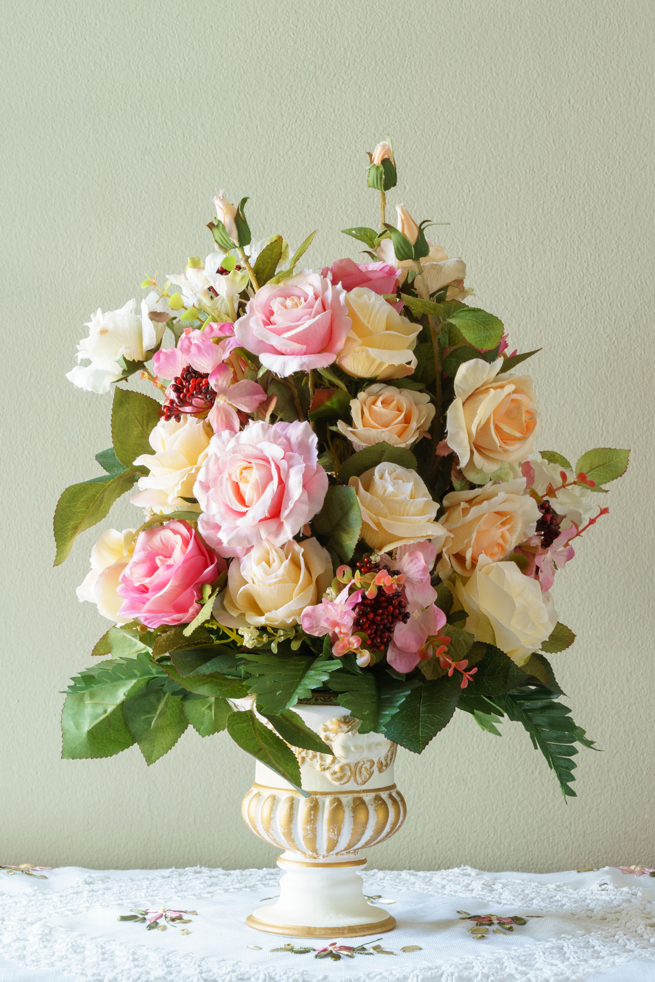 A larger arrangement of flower vase - Beautiful Homes