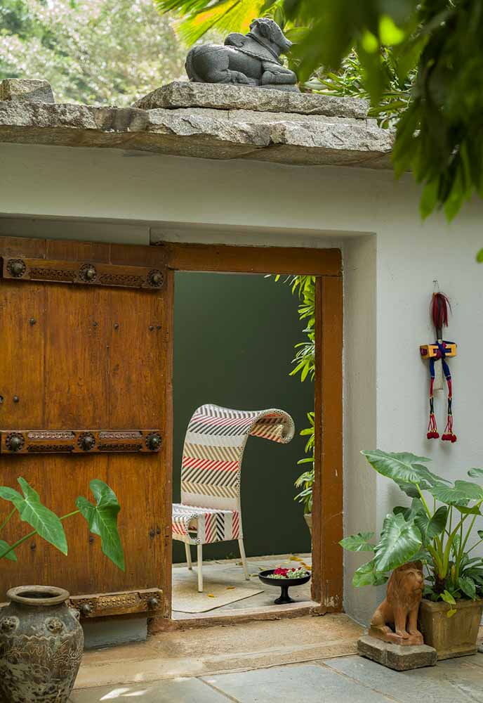 Craved wooden door design ideas for every south indian home - Beautiful Homes