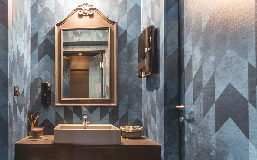 Bathroom design in grey colour with geometric pattern - Beautiful Homes