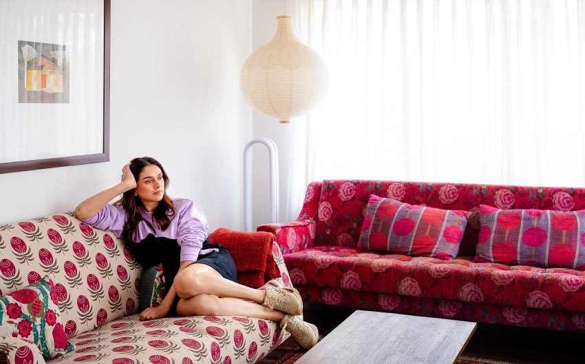 Bright & patterned sofas for your compact living room design - Beautiful Homes