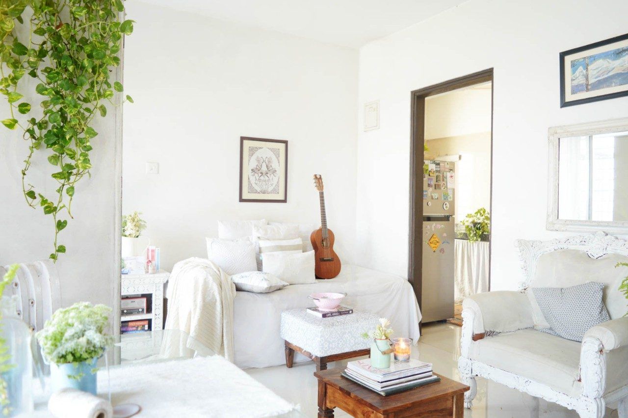 An all white dreamscape cocooned in a 550 sqft rental apartment in Mumbai - Beautiful Homes