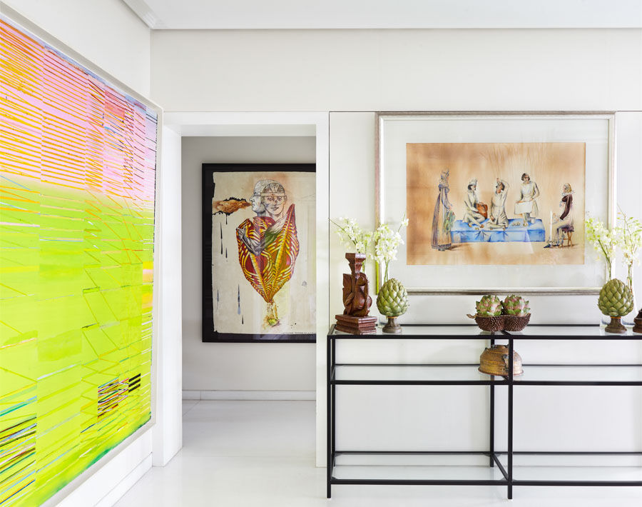 Massive Painting Designs for Home Interiors with White Walls - Beautiful Homes