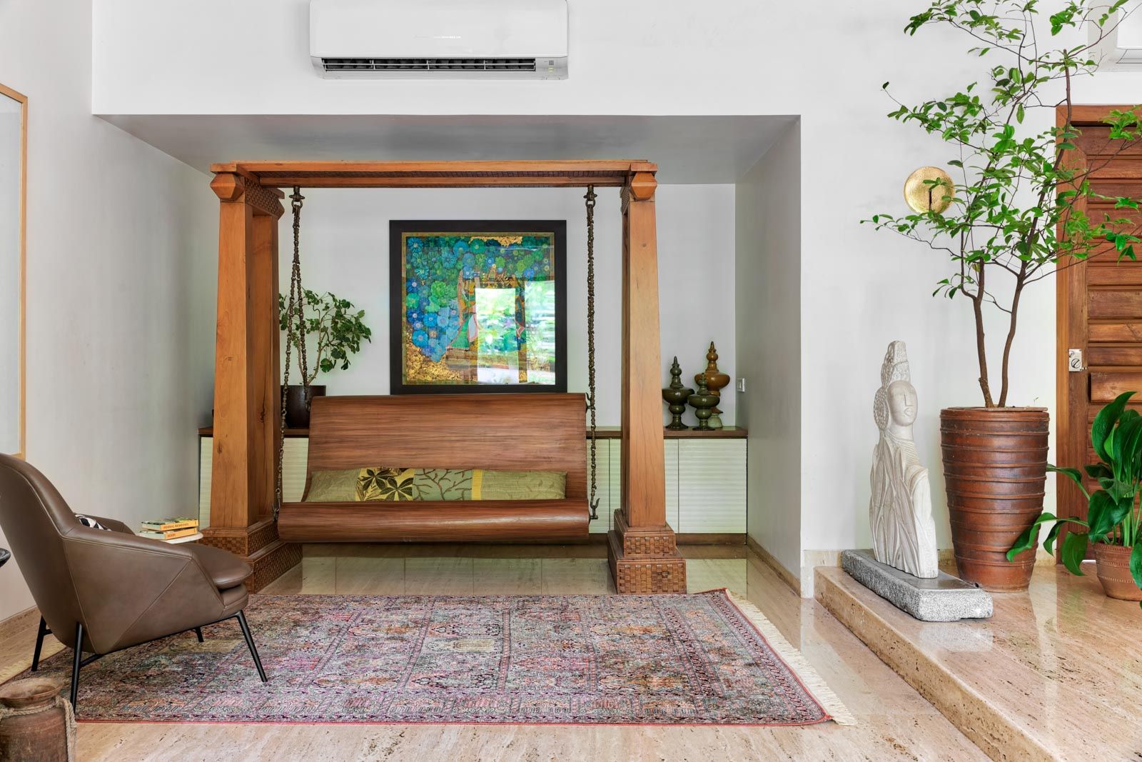 Jhula design in Mumbai home - Beautiful Homes