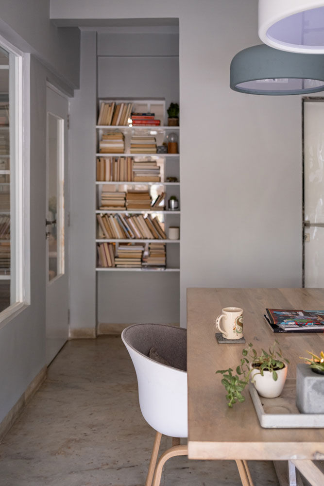 Custom made table for the comfort in your home office - Beautiful Homes