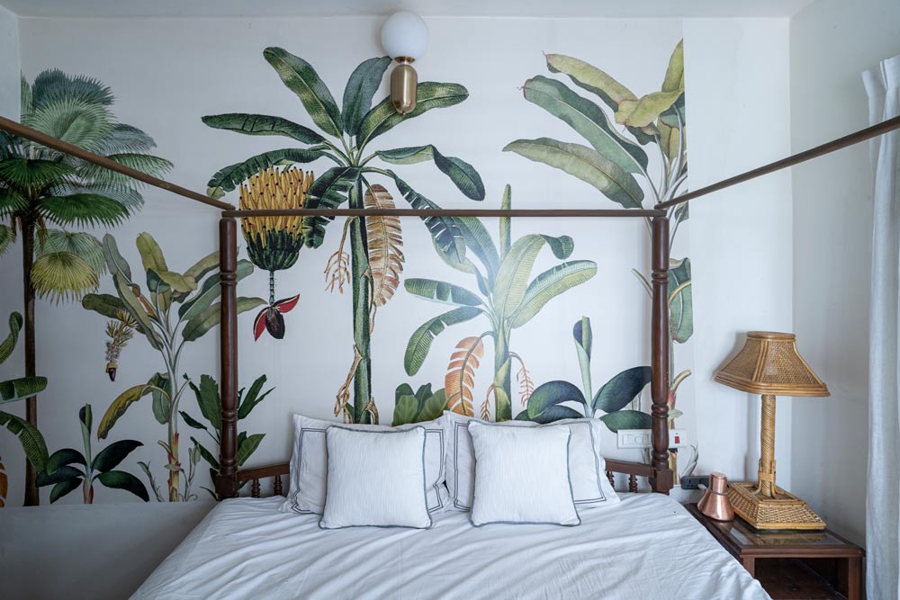A tropical palm moment in the wallpaper for the perfect bedroom interiors - Beautiful Homes