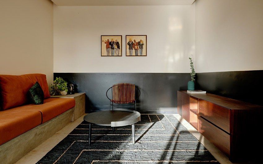 Carpet from Rug Republic and Artworks from Espravo art collective to give a Modern Touch to your Living Room - Beautiful Homes