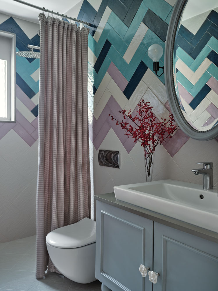 Bathroom tiles design with multiple patterns & colours for a unique bathroom decor - Beautiful Homes