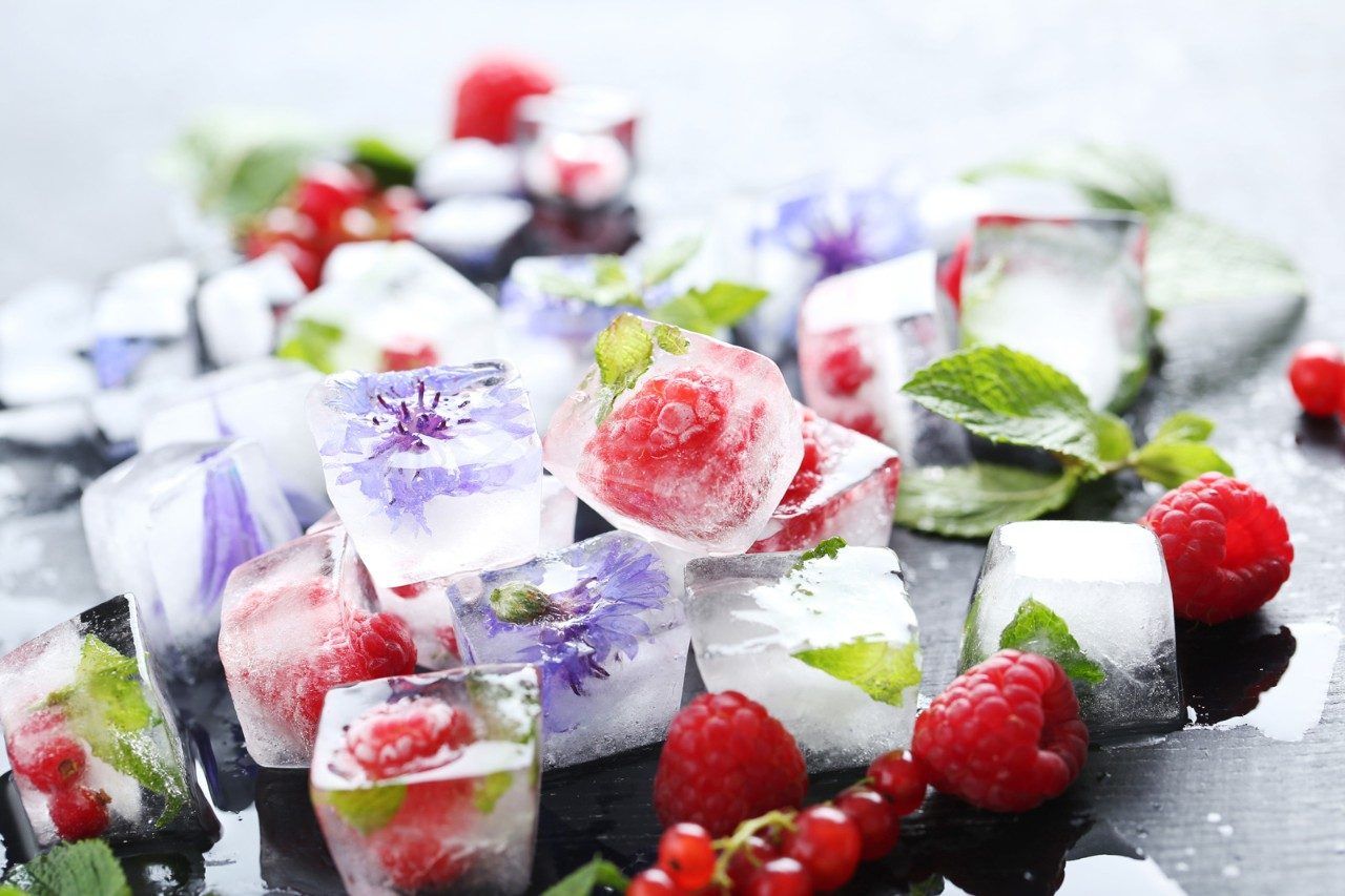Instead of regular ice cubes, prep in advance and freeze flower petals or buds in water - Beautiful Homes