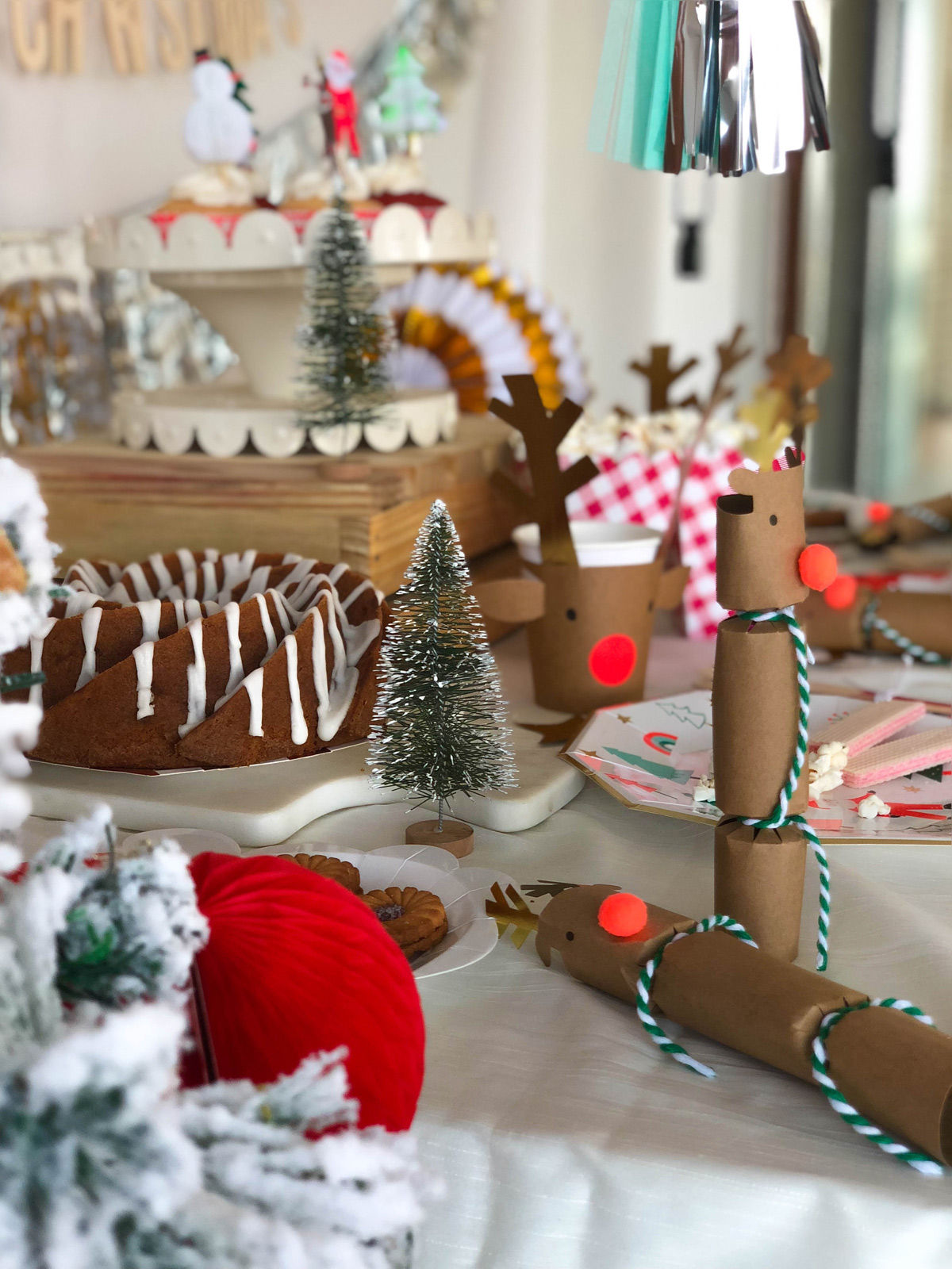 Christmas Crackers - Beautiful Homes